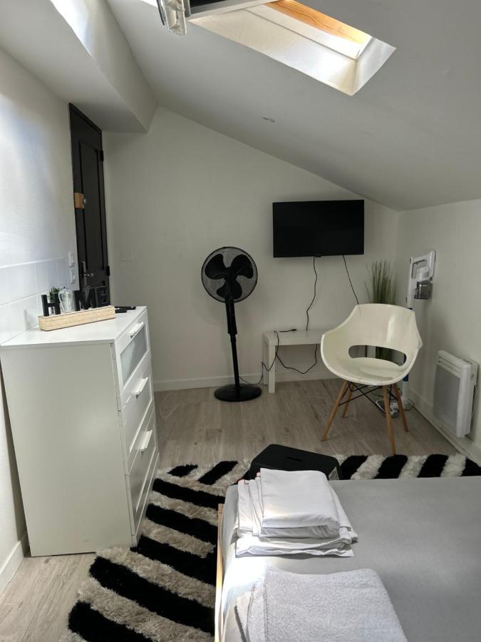Petit Appartement T2 A 5 Min De La Gare Bordeaux Bagian luar foto